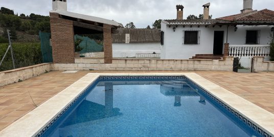 Ri 843 Two bedroom country house with pool near Pizarra – 900€