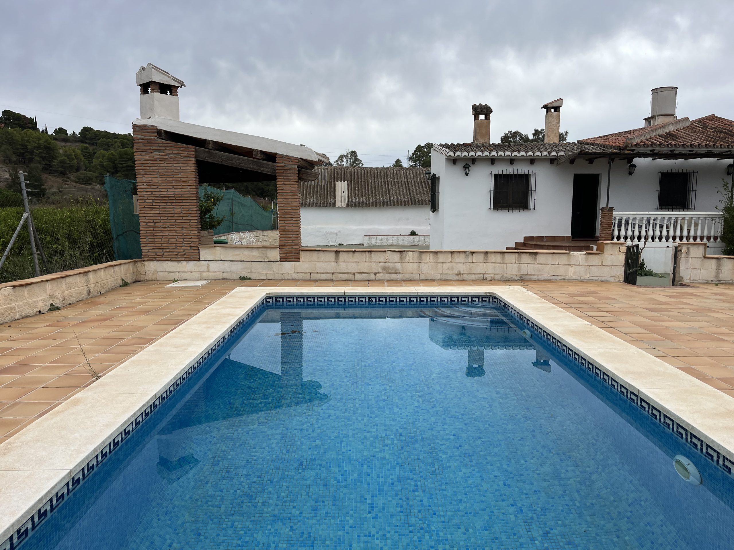 Ri 843 Two bedroom country house with pool near Pizarra – 900€