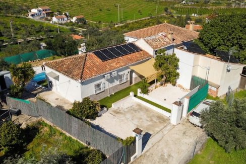 Ri982-Finca-Danny-Alora (3)