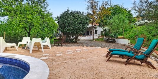 RiS 132 Private four bedroom rustic villa with stunning views from hilltop location – 369,000€